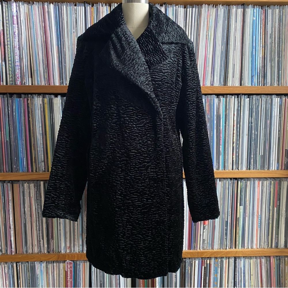 EUC CALVIN KLEIN Black Faux Fur Coat - size EXTRA SMALL